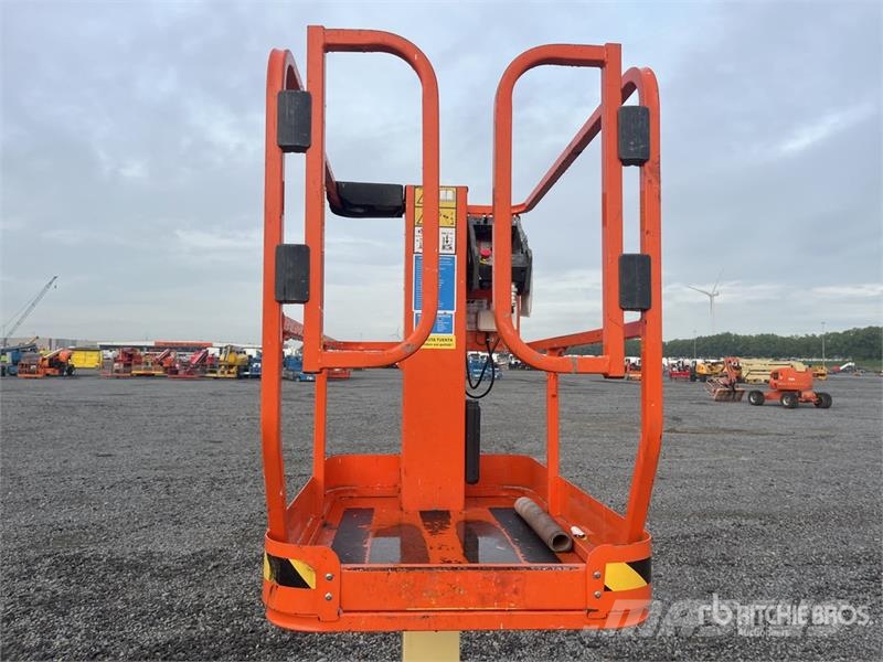 JLG 1230ES Vertical Mast Lift 垂直昇降型リフト