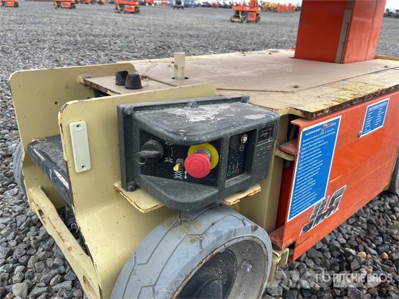 JLG 1230ES Vertical Mast Lift رافعات السارية الرأسية