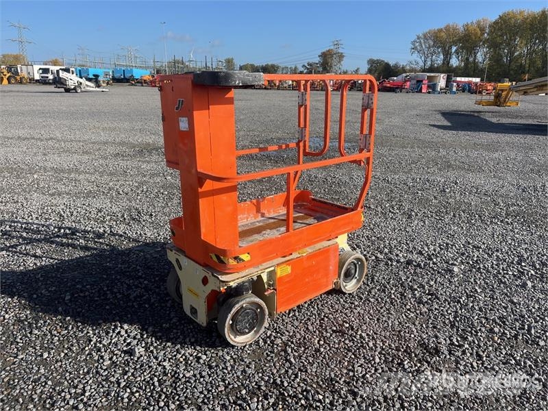 JLG 1230ES Vertical Mast Lift رافعات السارية الرأسية