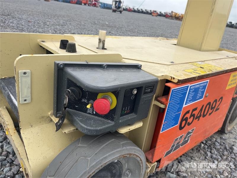 JLG 1230ES Vertical Mast Lift 垂直昇降型リフト