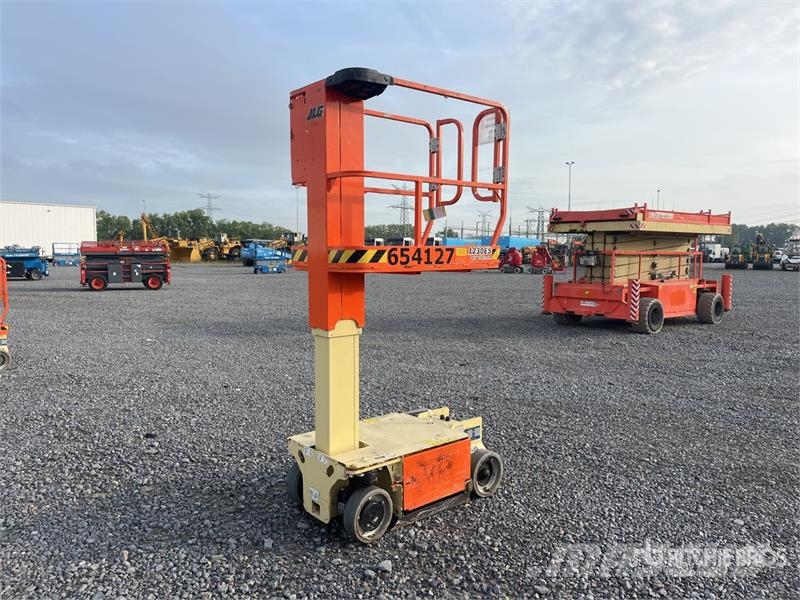 JLG 1230ES Vertical Mast Lift رافعات السارية الرأسية