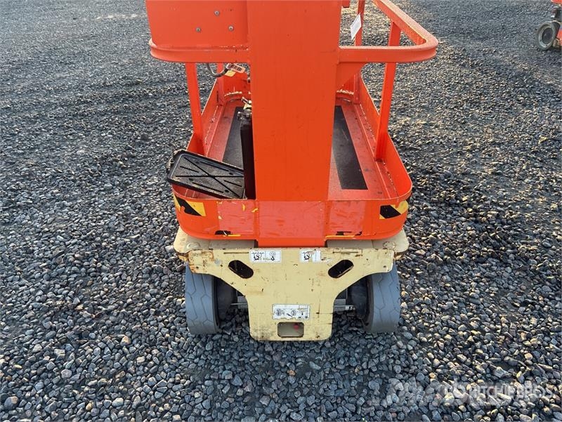 JLG 1230ES Vertical Mast Lift Vertikalna dvigala
