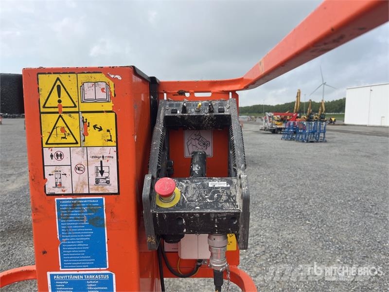 JLG 1230ES Vertical Mast Lift 垂直昇降型リフト