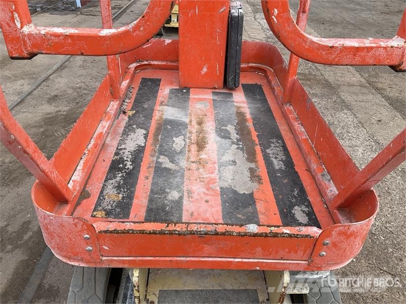 JLG 1230ES Vertical Mast Lift رافعات السارية الرأسية