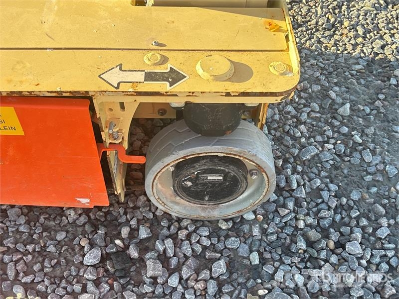 JLG 1230ES Vertical Mast Lift Vertikalna dvigala
