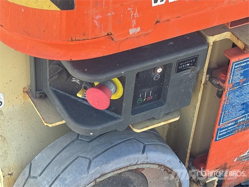 JLG 1230ES Vertical Mast Lift (Inoperable) Vertikālie pacēlāji