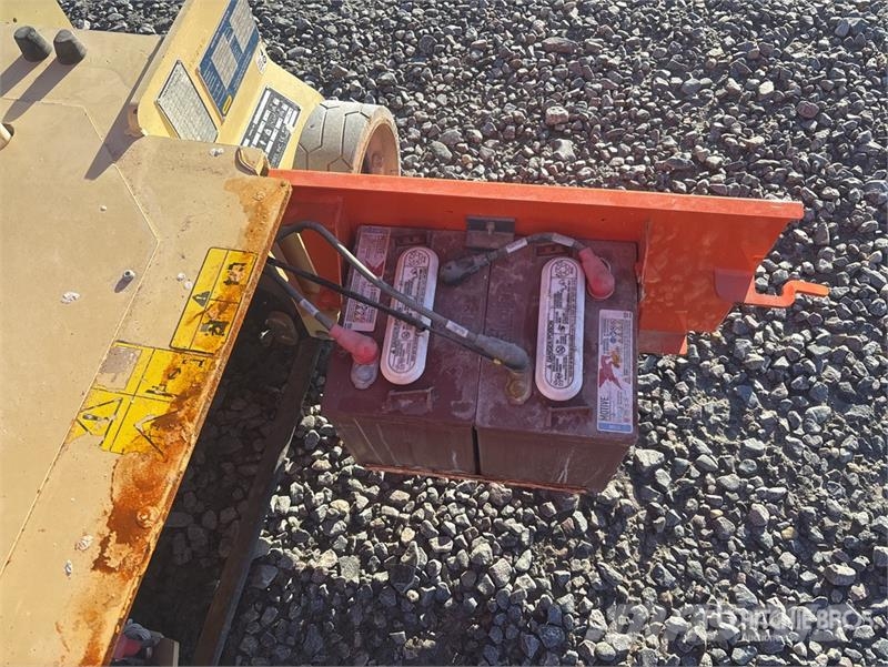 JLG 1230ES Vertical Mast Lift Vertikalna dvigala