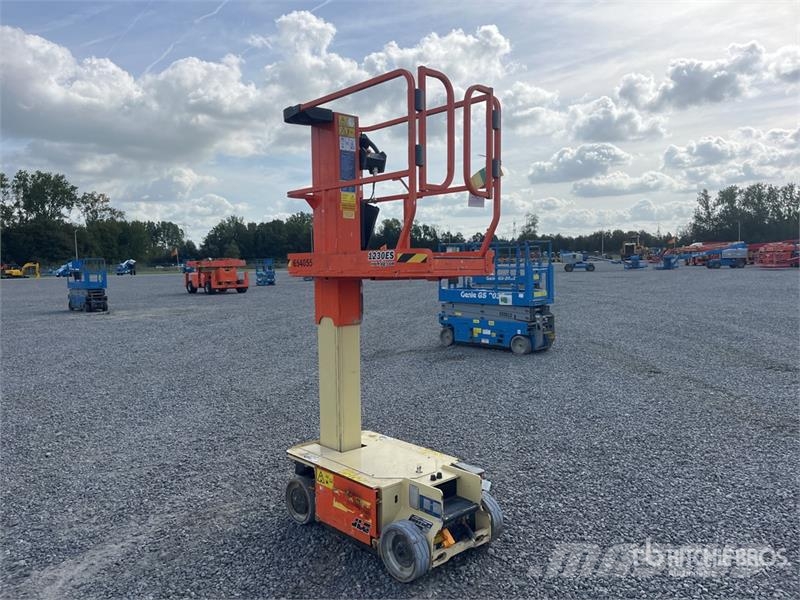 JLG 1230ES Vertical Mast Lift Vertikālie pacēlāji