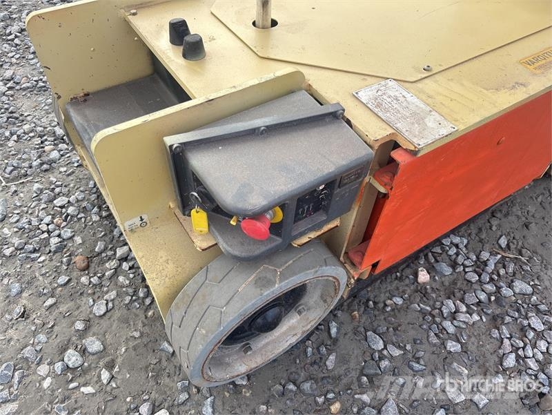 JLG 1230ES Vertical Mast Lift Vertikalna dvigala