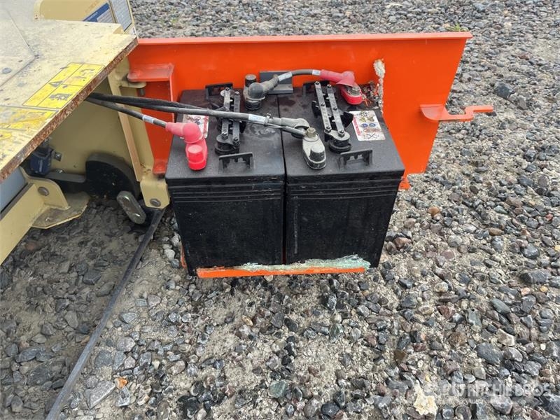 JLG 1230ES Vertical Mast Lift 垂直昇降型リフト