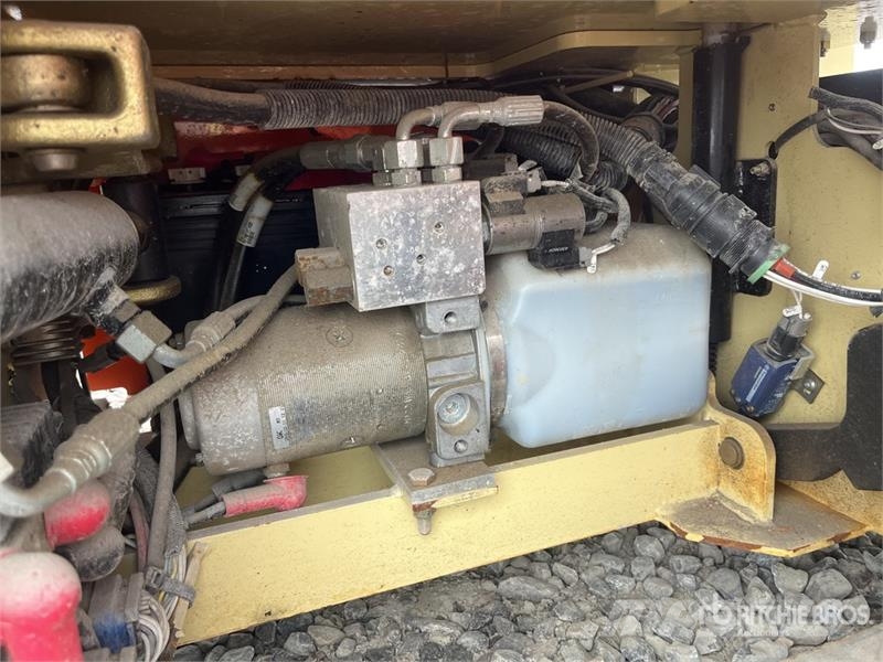 JLG 1230ES Vertical Mast Lift 垂直昇降型リフト