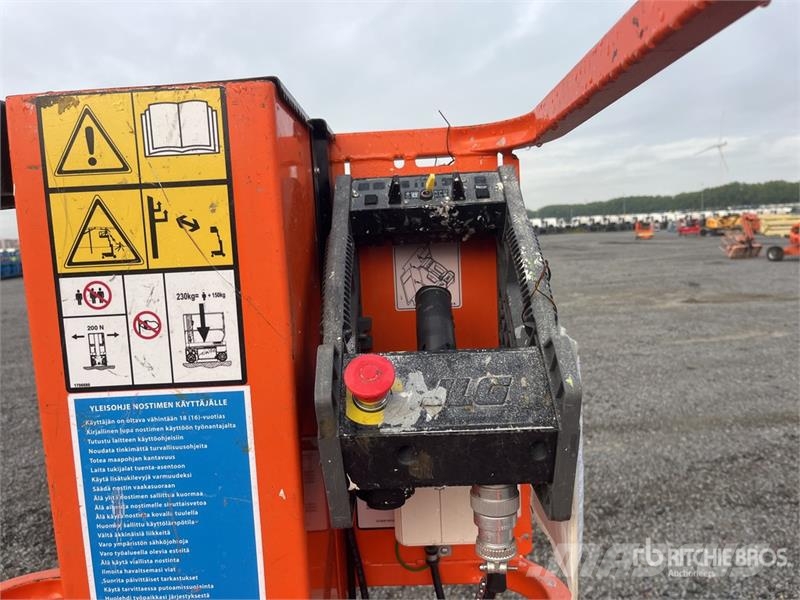 JLG 1230ES Vertical Mast Lift 垂直昇降型リフト