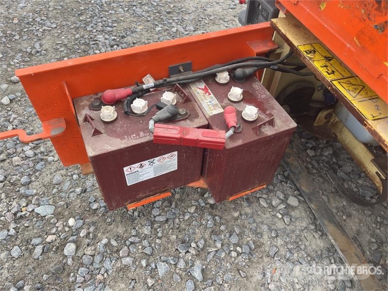 JLG 1230ES Vertical Mast Lift رافعات السارية الرأسية