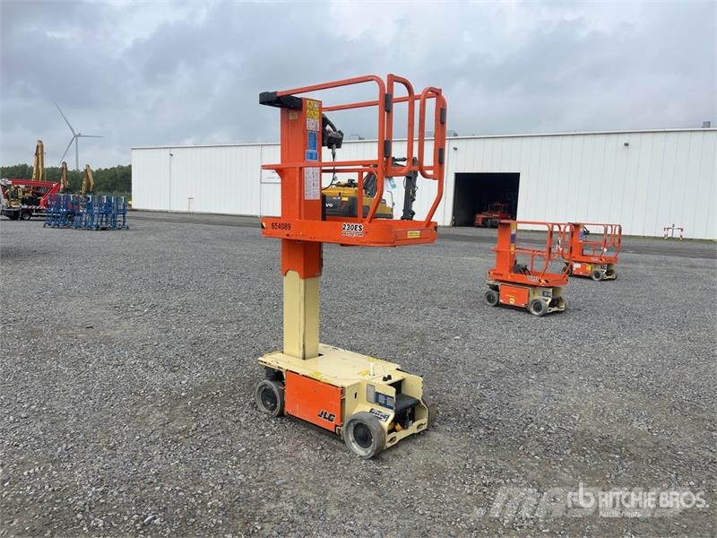 JLG 1230ES Vertical Mast Lift 垂直昇降型リフト