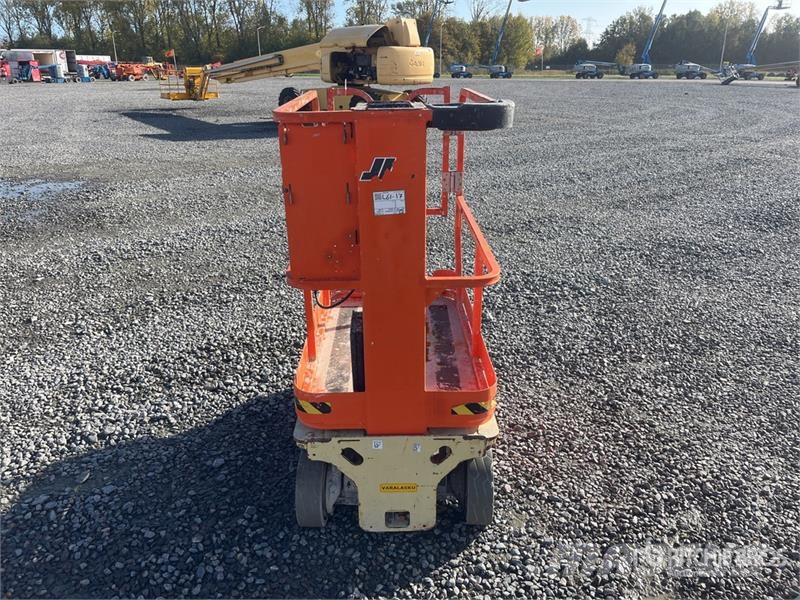 JLG 1230ES Vertical Mast Lift رافعات السارية الرأسية