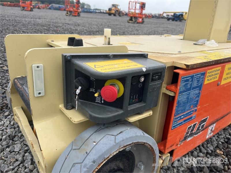 JLG 1230ES Vertical Mast Lift 垂直昇降型リフト