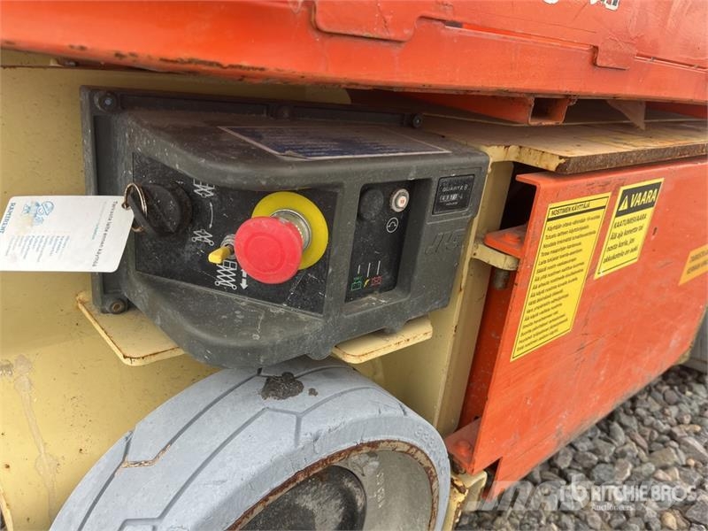 JLG 1230ES Vertical Mast Lift (Inoperable) 垂直昇降型リフト