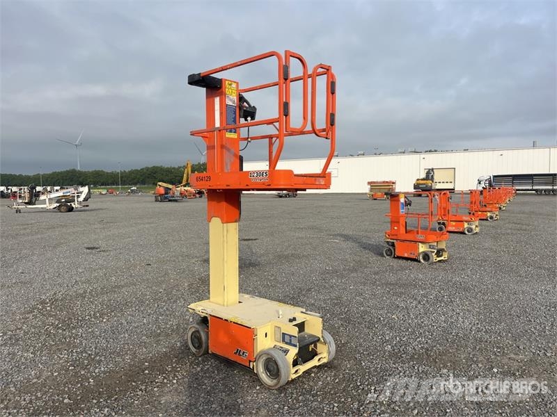JLG 1230ES Vertical Mast Lift 垂直昇降型リフト