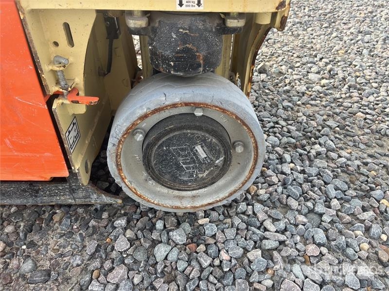 JLG 1230ES Vertical Mast Lift 垂直昇降型リフト