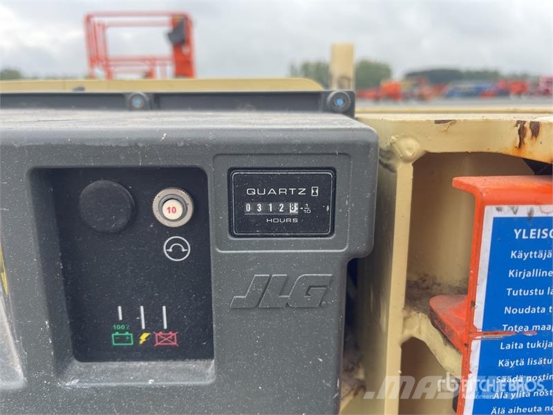 JLG 1230ES Vertical Mast Lift 垂直昇降型リフト