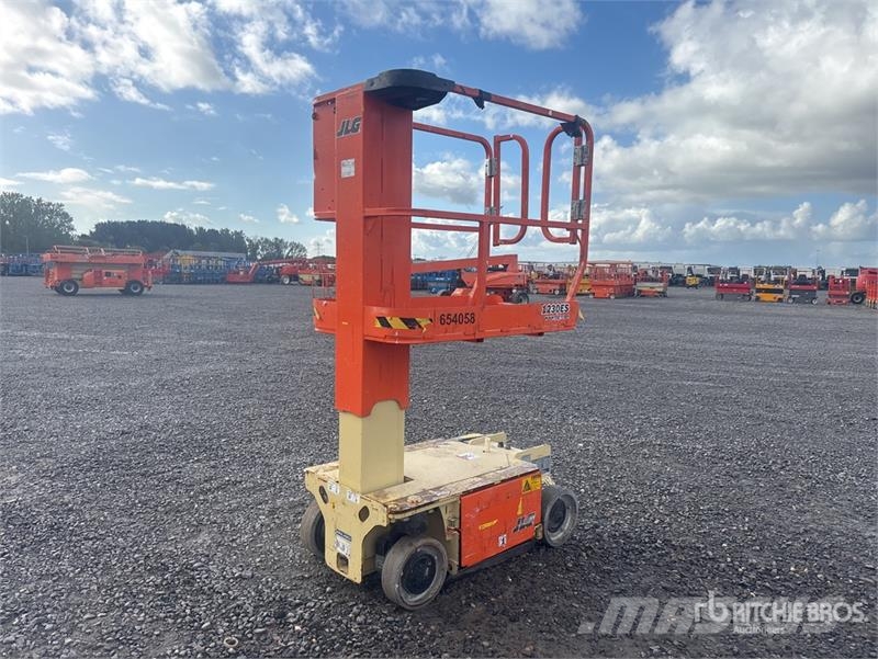 JLG 1230ES Vertical Mast Lift Personenliften en invalideliften