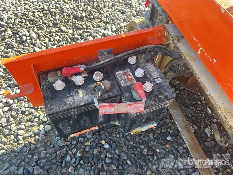 JLG 1230ES Vertical Mast Lift رافعات السارية الرأسية