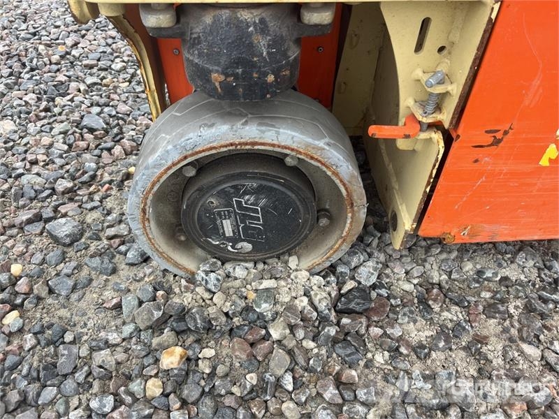 JLG 1230ES Vertical Mast Lift 垂直昇降型リフト