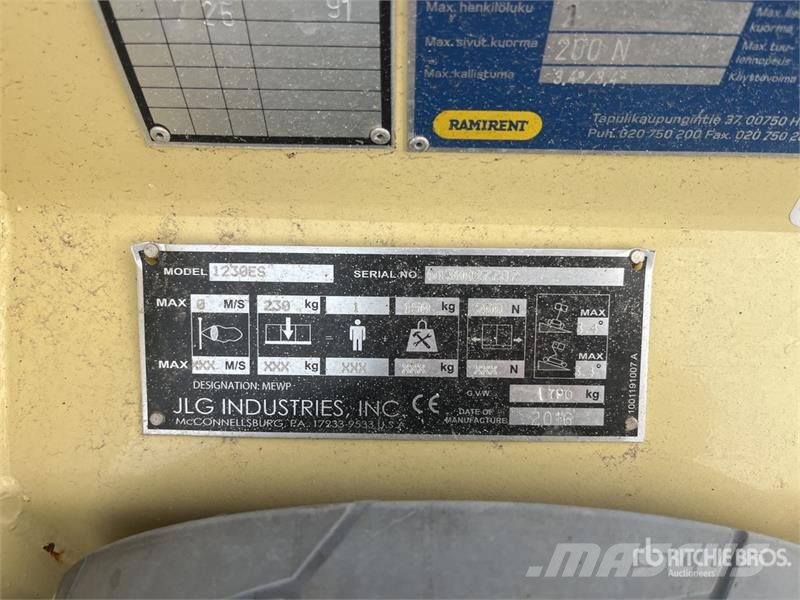 JLG 1230ES Vertical Mast Lift 垂直昇降型リフト
