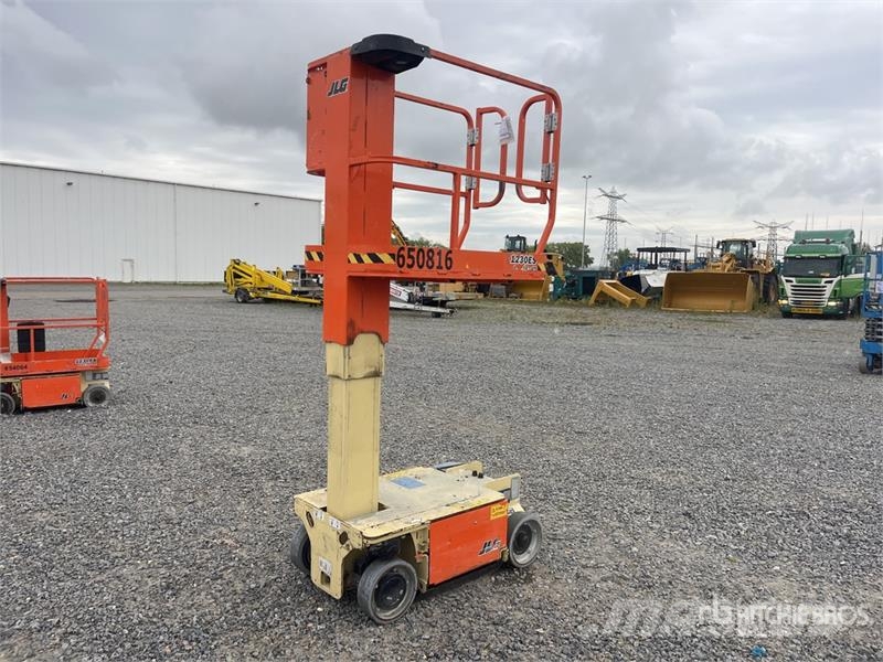 JLG 1230ES Vertical Mast Lift 垂直昇降型リフト