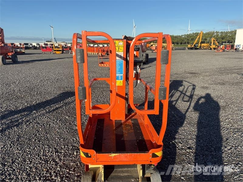 JLG 1230ES Vertical Mast Lift Vertikalna dvigala