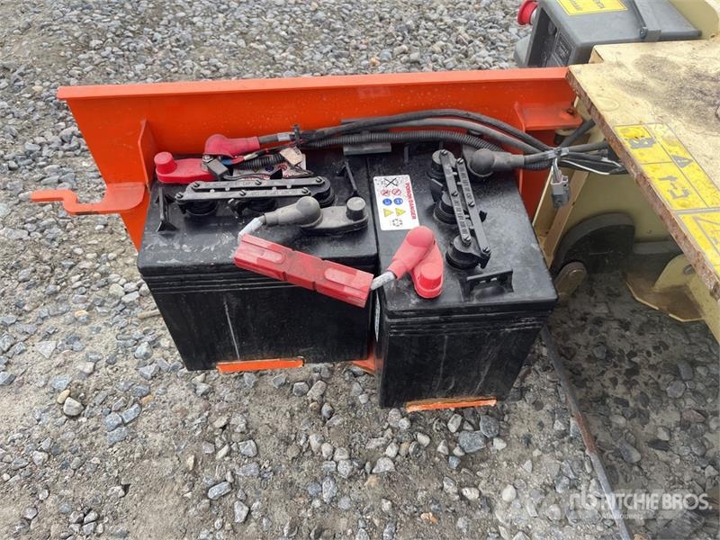 JLG 1230ES Vertical Mast Lift رافعات السارية الرأسية