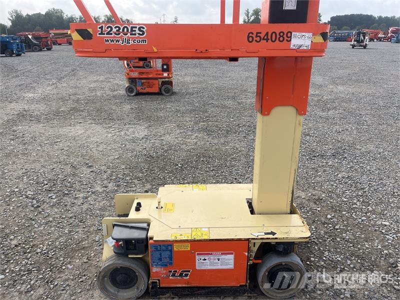 JLG 1230ES Vertical Mast Lift 垂直昇降型リフト