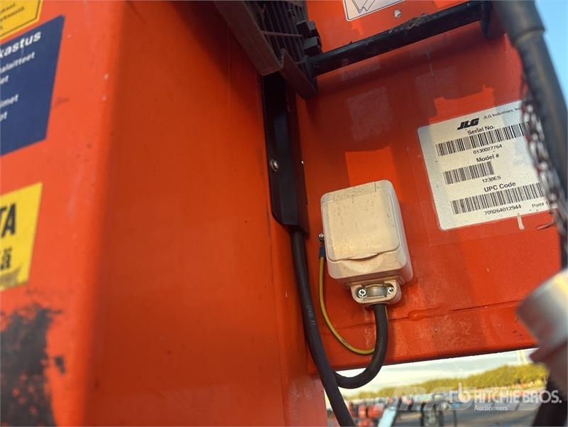 JLG 1230ES Vertical Mast Lift Vertikalna dvigala
