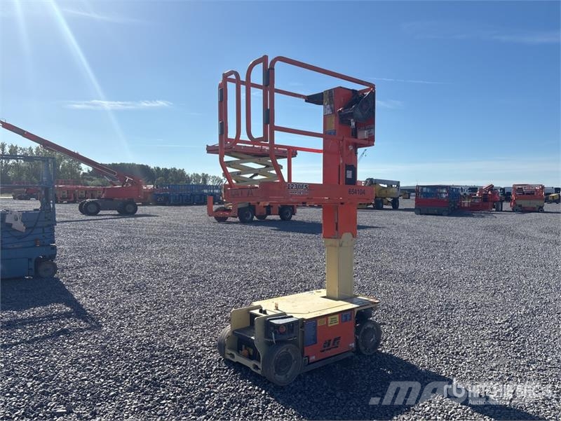 JLG 1230ES Vertical Mast Lift Vertikālie pacēlāji