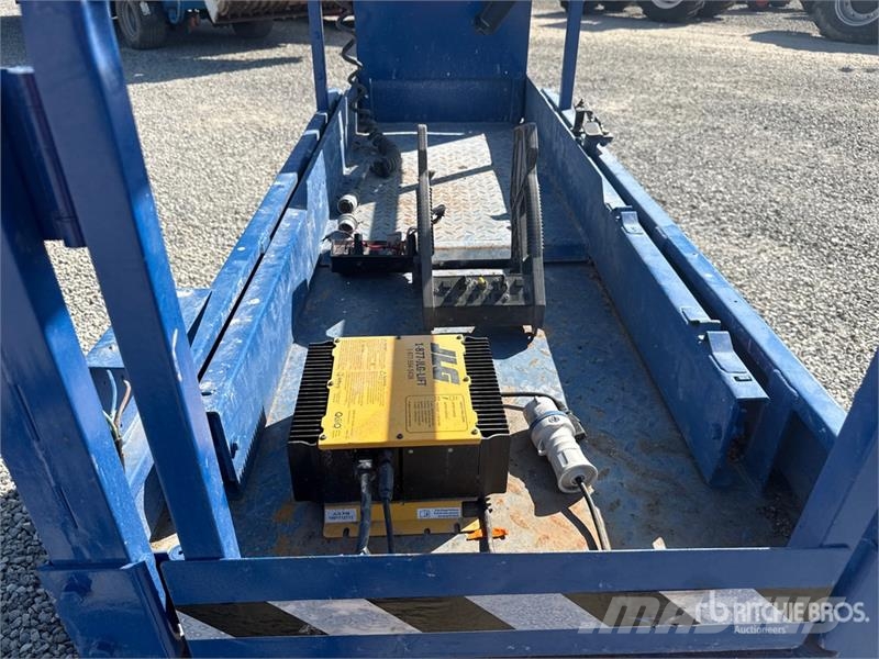 JLG 1930 ES Scissor Lift (Inoperable) 剪式升降機