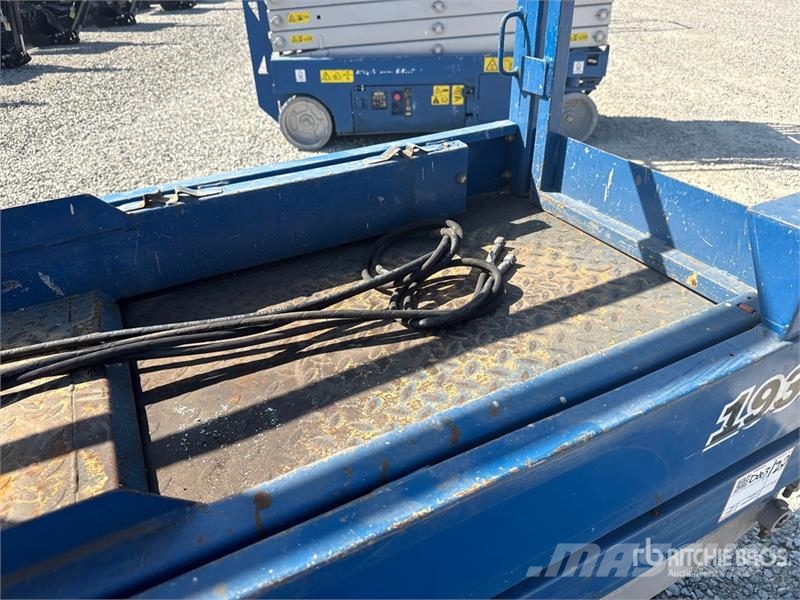 JLG 1930 ES Scissor Lift (Inoperable) 剪式升降機