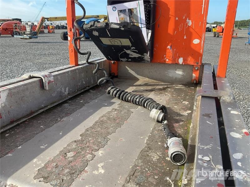 JLG 2030ES Electric Scissor Lift (Inoperable) Saksilavat