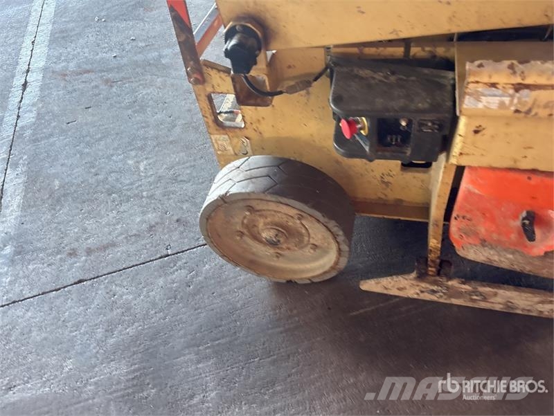 JLG 2030ES Electric Scissor Lift Škarjaste dvižne ploščadi
