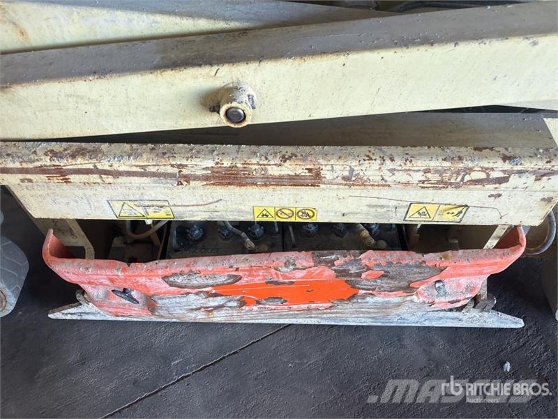 JLG 2030ES Electric Scissor Lift Škarjaste dvižne ploščadi