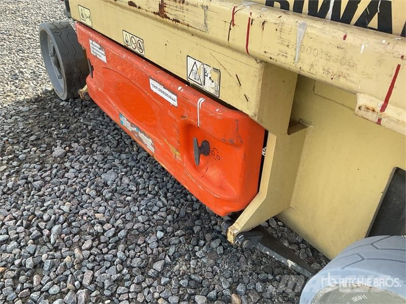 JLG 2030ES Electric Scissor Lift (Inoperable) Saksilavat