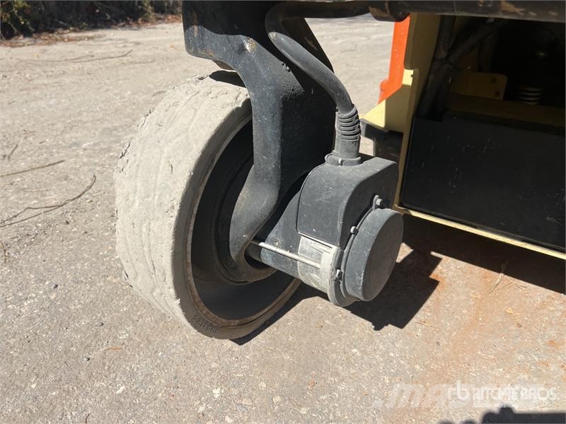 JLG 3246ES Electric Nacelle Ciseau Scissor Lift Scissor lifts