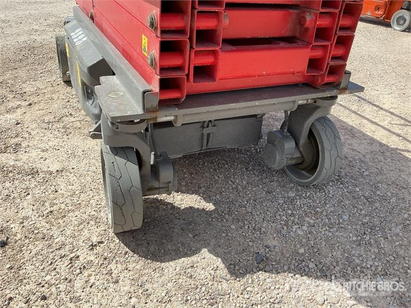 JLG 3246ES Electric Scissor Lift (Inoperable) Sakselifter