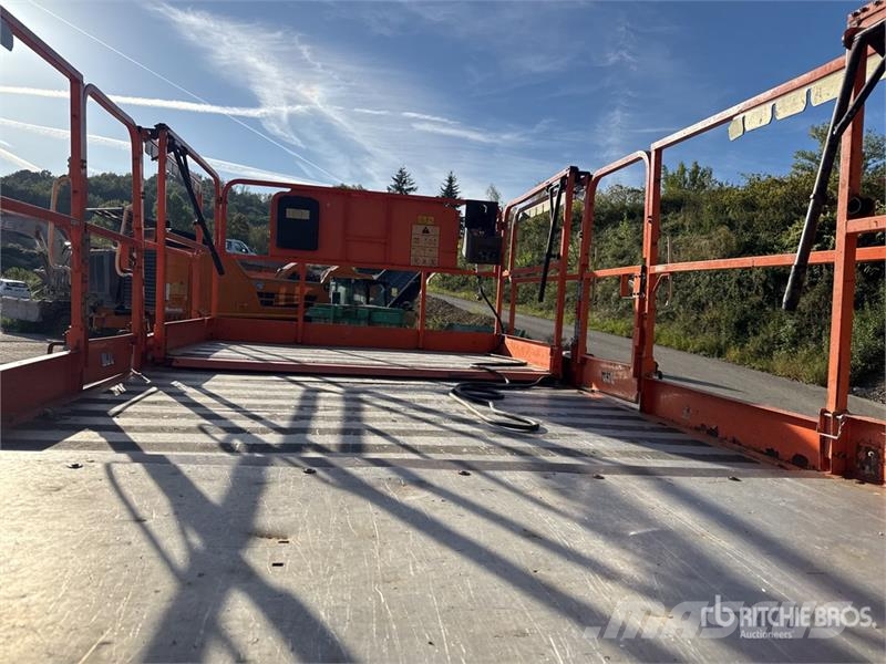 JLG 3394RT 4x4 Diesel Nacelle Ciseau Scissor Lift 剪叉式升降机