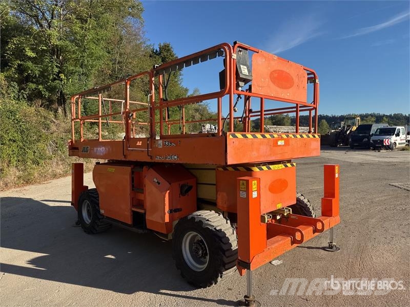 JLG 3394RT 4x4 Diesel Nacelle Ciseau Scissor Lift 剪叉式升降机