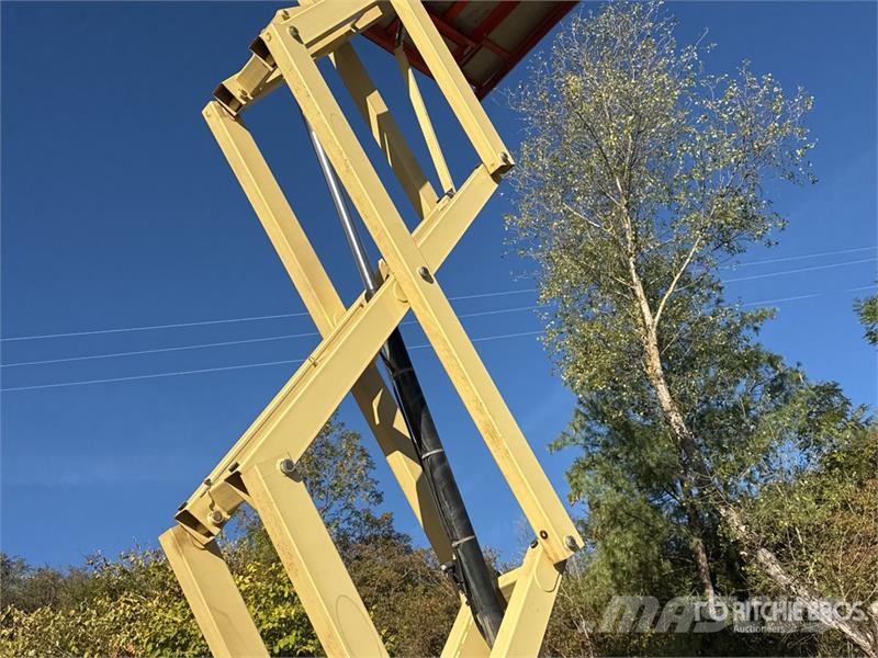JLG 3394RT 4x4 Diesel Nacelle Ciseau Scissor Lift 剪叉式升降机