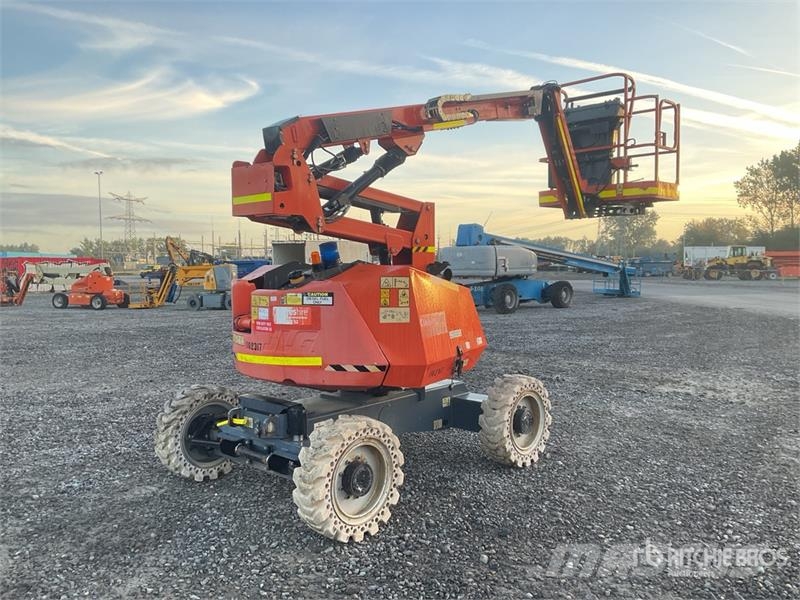 JLG 340AJ 4WD Diesel Articulating Boom Lift Alkūniniai keltuvai