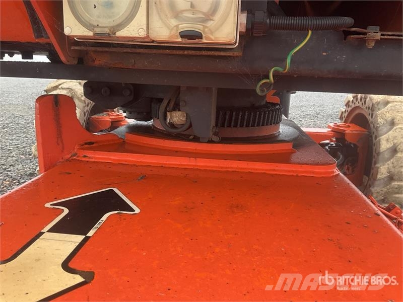 JLG 340AJ 4WD Diesel Articulating Boom Lift Karos emelők