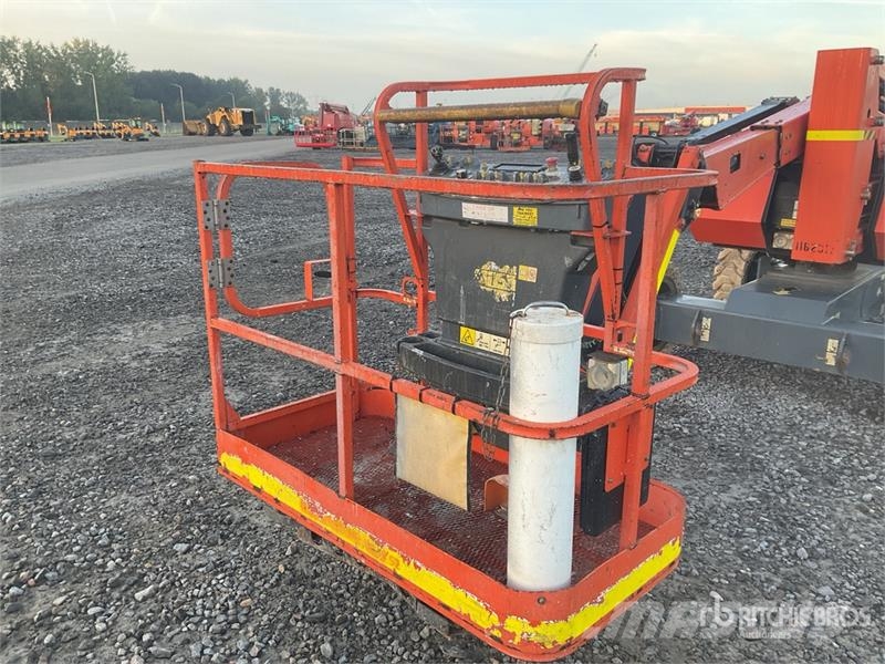 JLG 340AJ 4WD Diesel Articulating Boom Lift Alkūniniai keltuvai