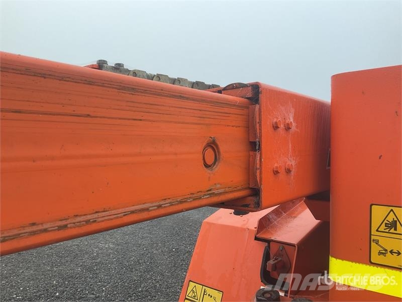 JLG 340AJ 4WD Diesel Articulating Boom Lift Karos emelők