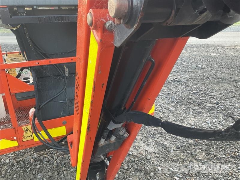 JLG 340AJ 4WD Diesel Articulating Boom Lift Alkūniniai keltuvai